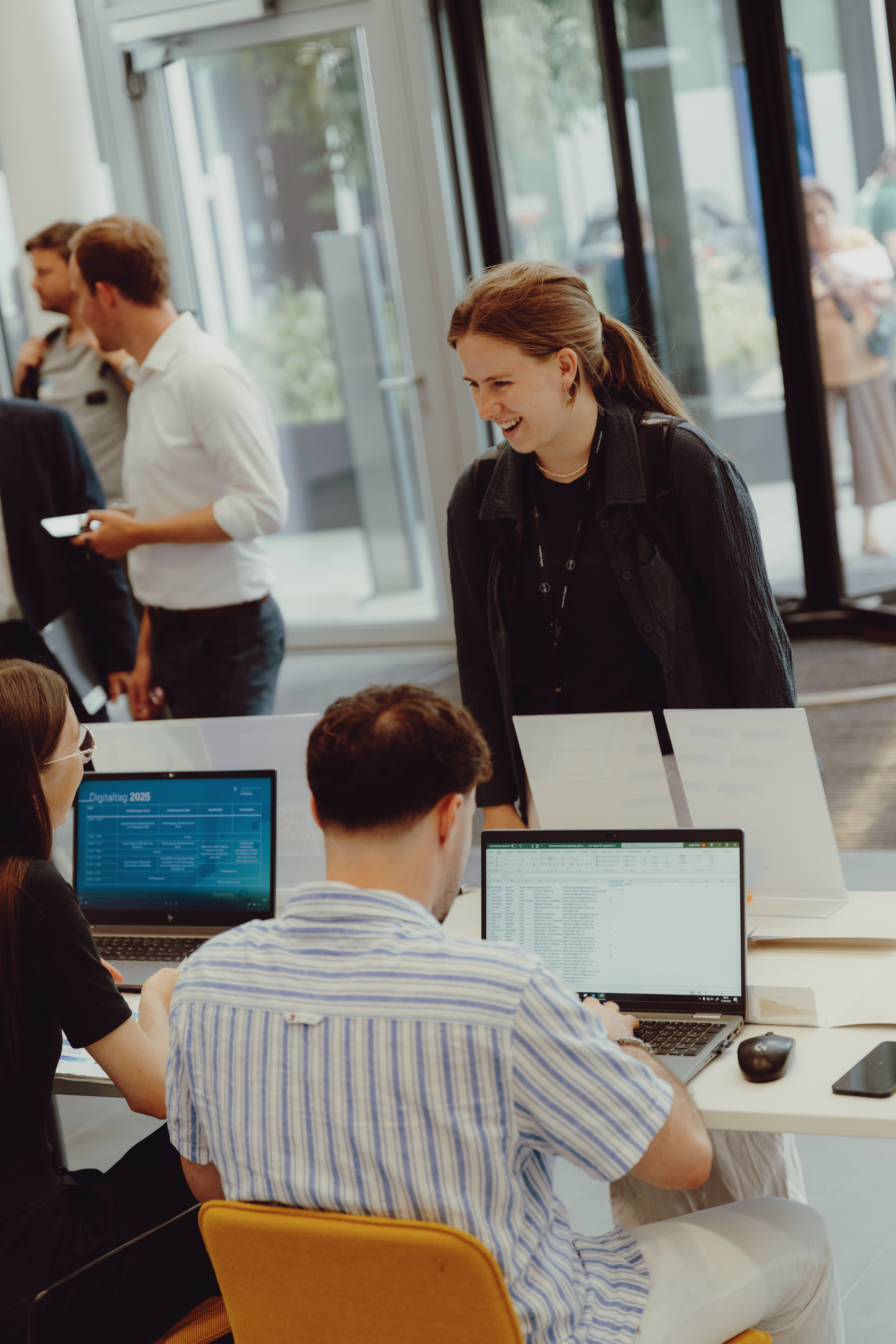  Foto von der Digitaltag-Aktion der Stadt München zum Thema „Open Source & Digitale Souveränität“